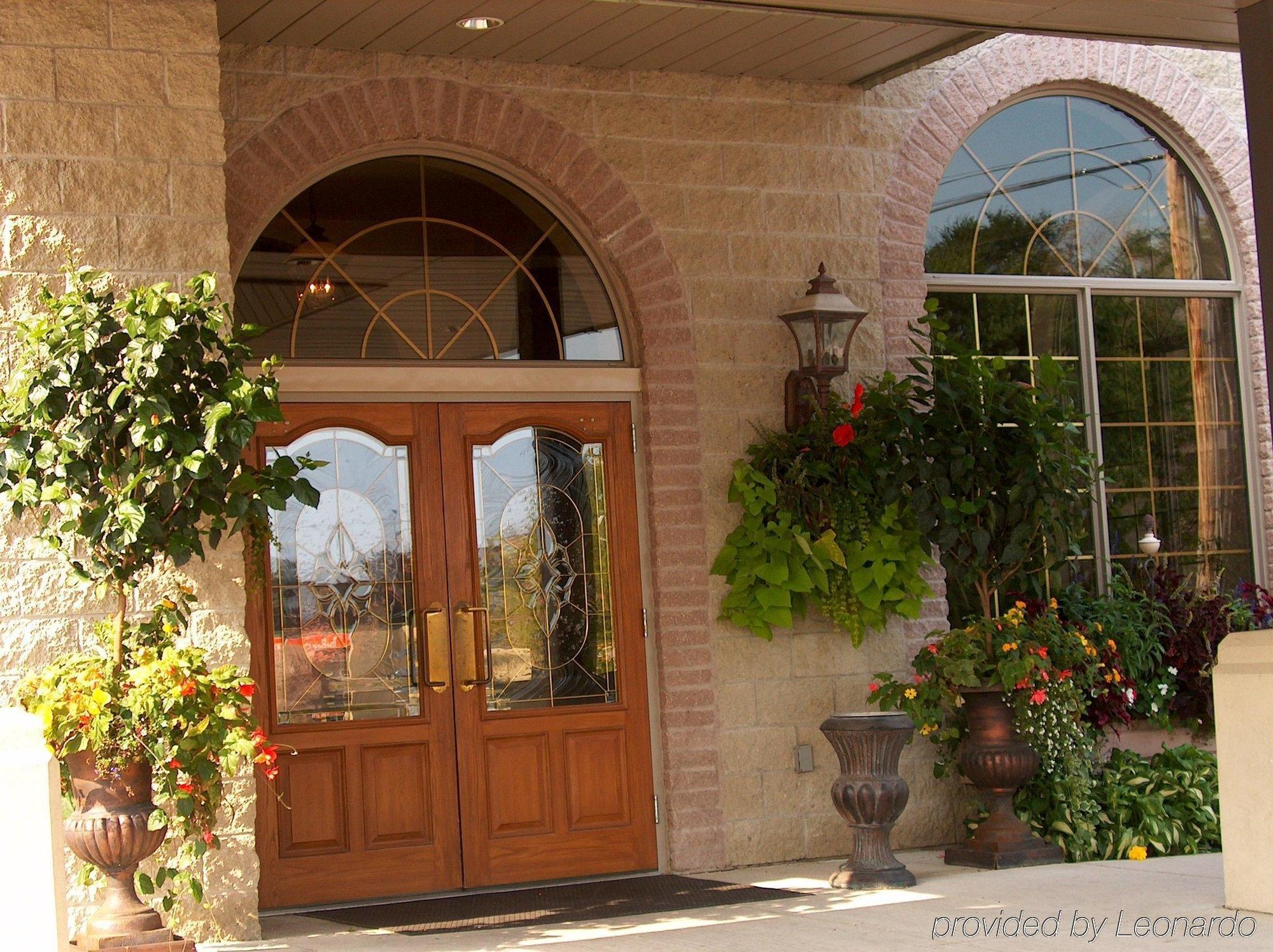 Stone Gate Inn Orillia Luaran gambar