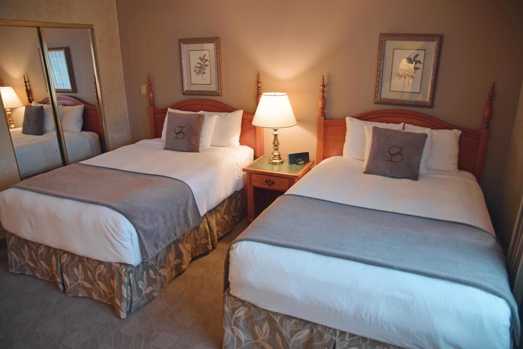 Stone Gate Inn Orillia Luaran gambar