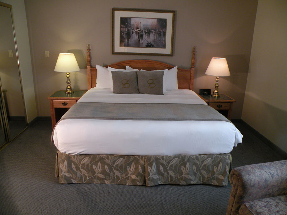 Stone Gate Inn Orillia Luaran gambar